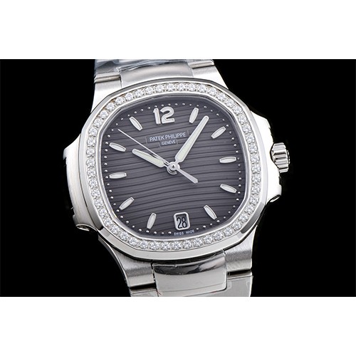 파텍필립 여성용 노틸러스-5 7018 70181A-011 칼리버